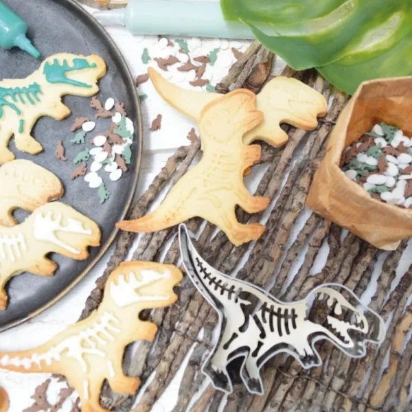 ScrapCooking Emporte-Pièce<Découpoir + embosseur bois Dinosaure,