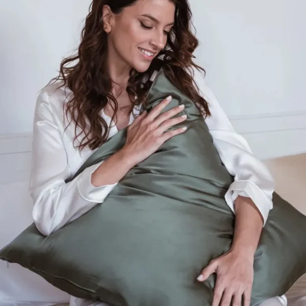 Emily's Pillow Les Accessoires | Housses De Couette, Parures<Taie d'Oreiller en Soie 65 x 65 cm Vert Sauge,